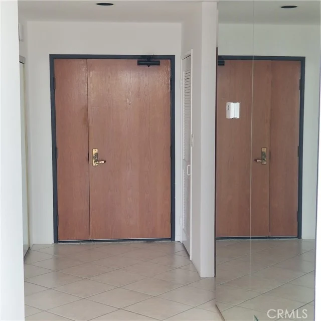 1310 E Ocean #405 photo 5