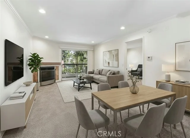 5535 Canoga #209, Woodland Hills
