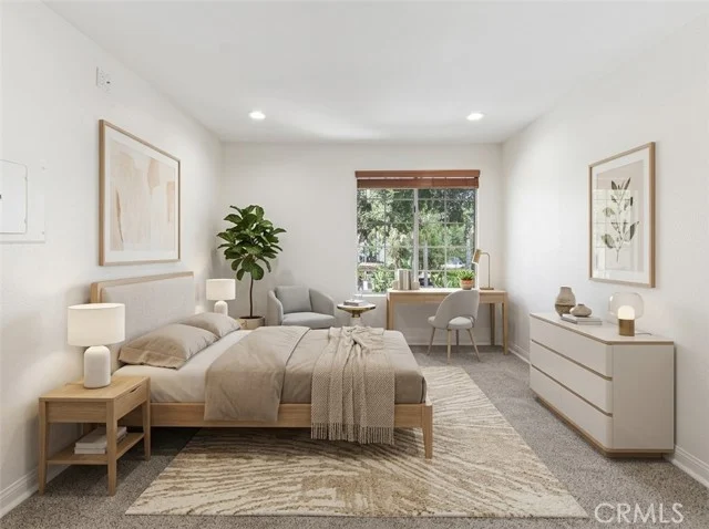 5535 Canoga #209 photo 2