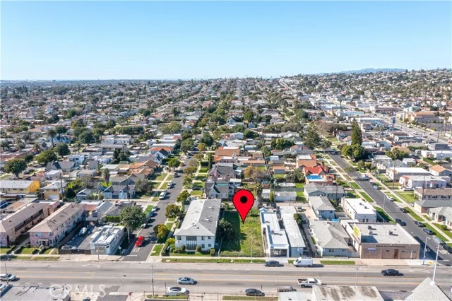5869 West photo 2