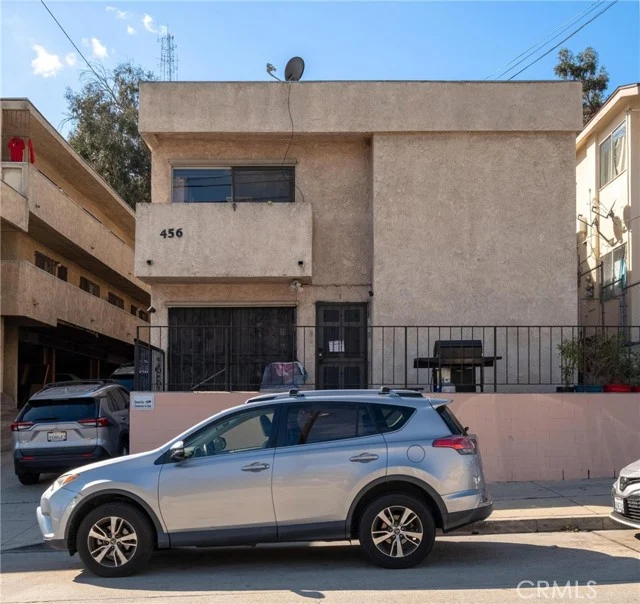 456 Solano Avenue photo 2
