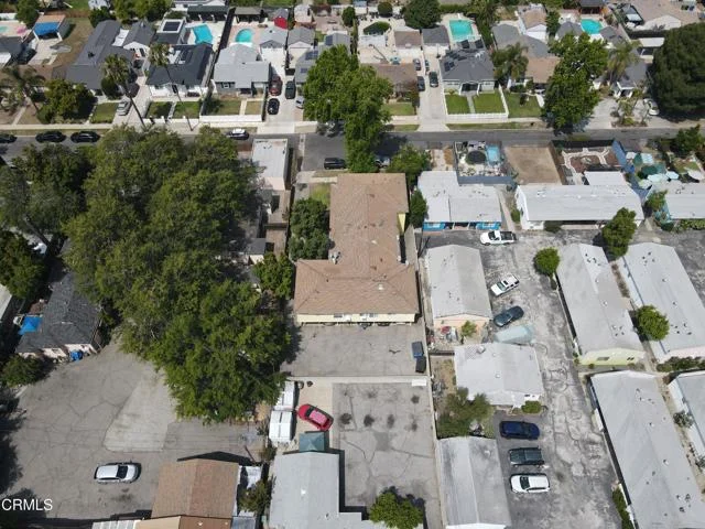 6264 Willowcrest Avenue photo 3