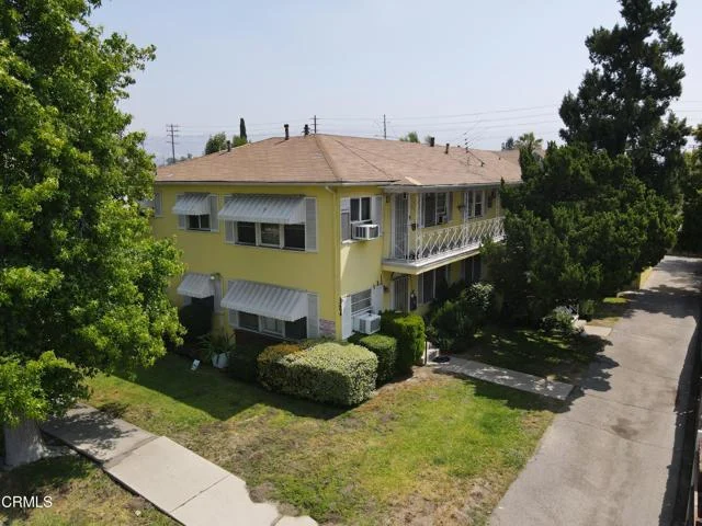 6264 Willowcrest Avenue photo 5