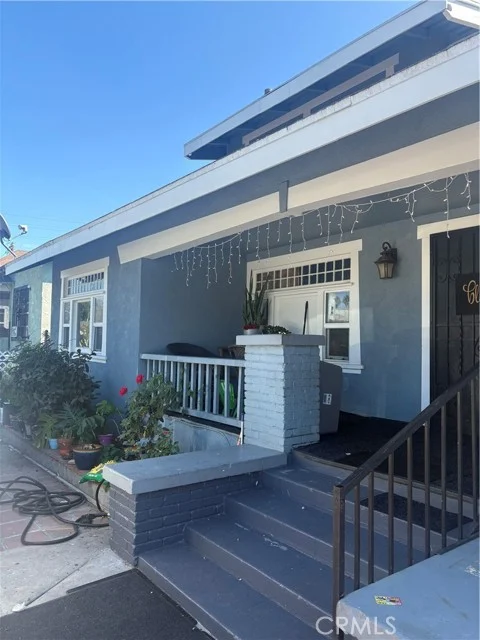 1266 E E 50th street photo 2