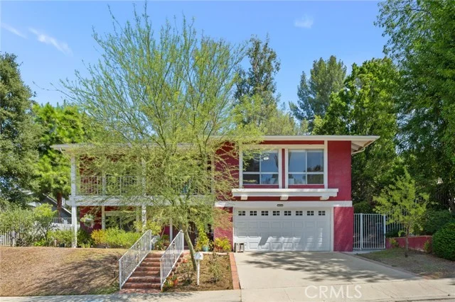 22855 Sparrowdell photo 2