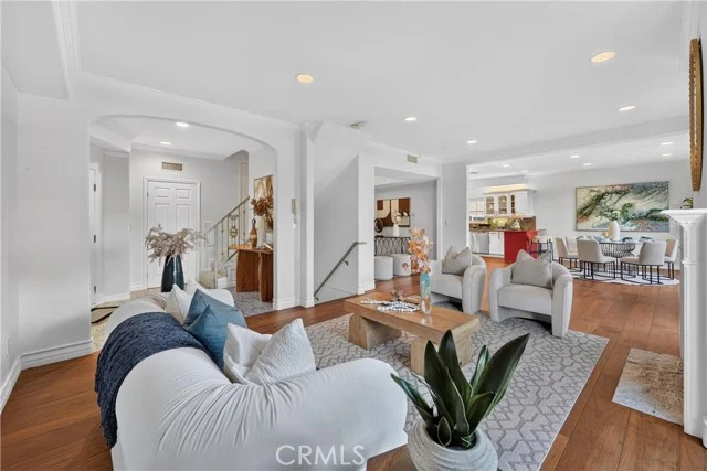 1820 Holmby Ave #1 photo 3