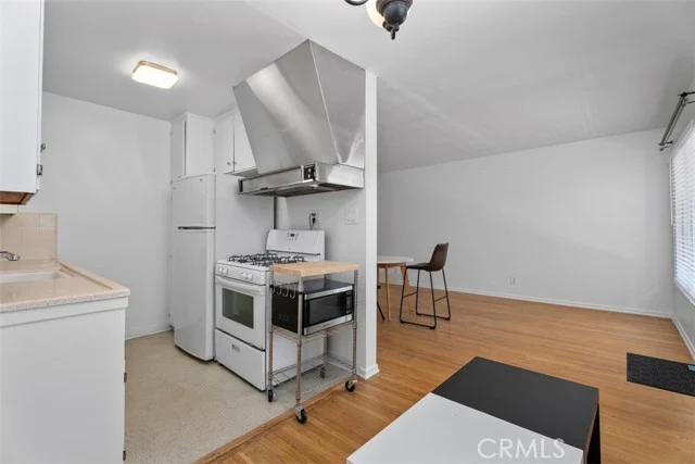 1015 E. Ocean Blvd. #4, Long Beach