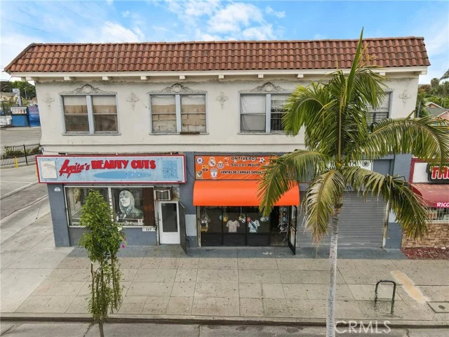 247 W Florence photo 4