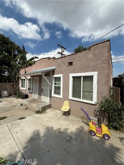 1141 East 50th Street photo 4