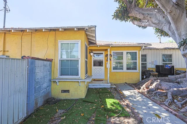 6158 Cahuenga photo 4