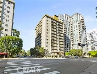 10747 Wilshire #904 photo 3