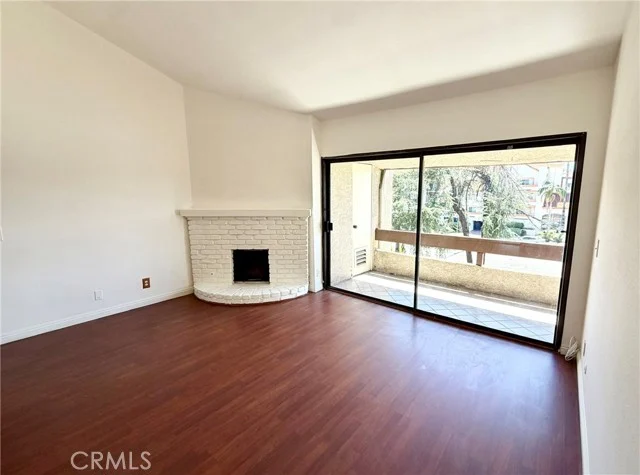 15155 Sherman Way #49, Van Nuys