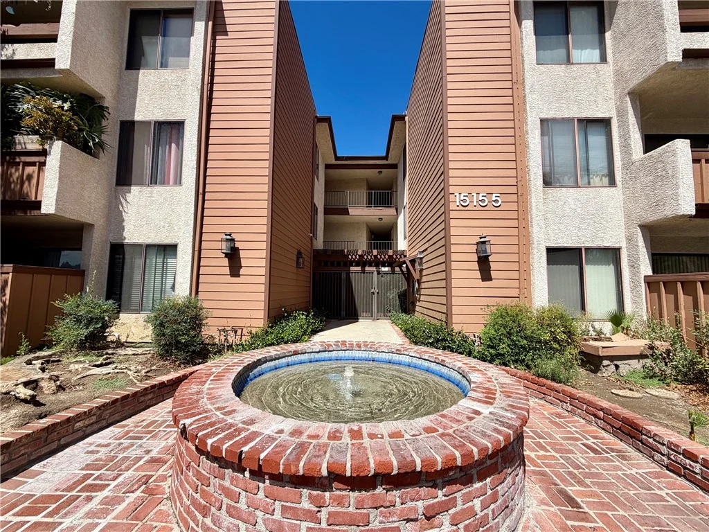 15155 Sherman Way #49 photo 2