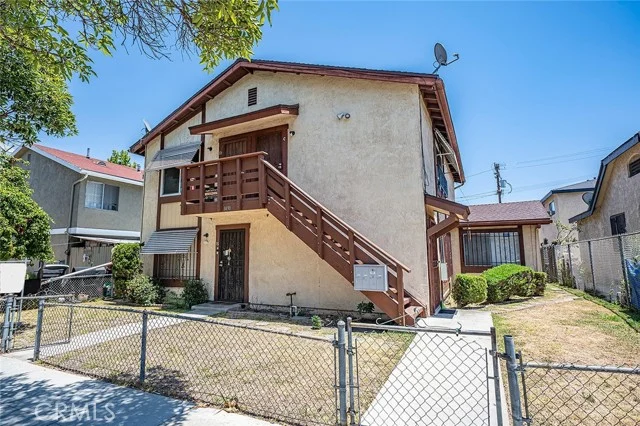 1490 Gundry photo 3