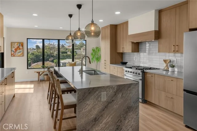 5309 Maymont, Los Angeles