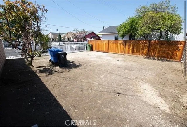 4312 Ascot photo 2