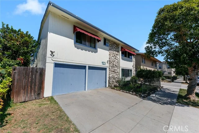 1123 Cedar photo 4