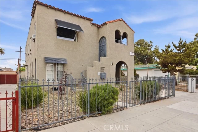 2911 S Palm Grove Avenue photo 3