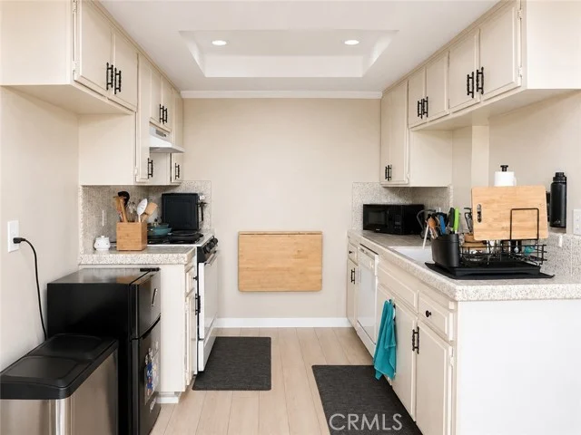 1311 S Grand Avenue #18 photo 4