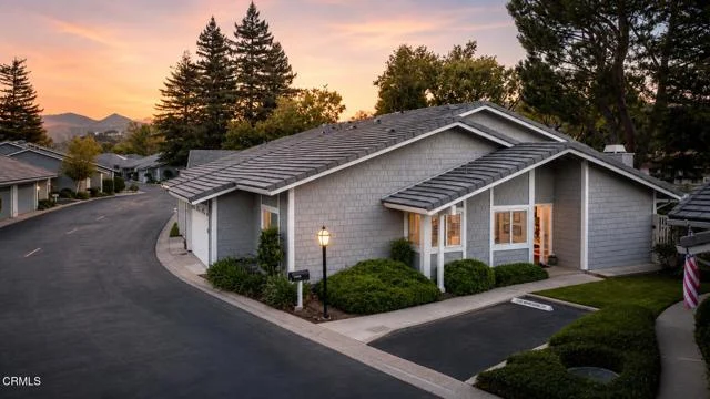 2150 Wimbledon Circle photo 2