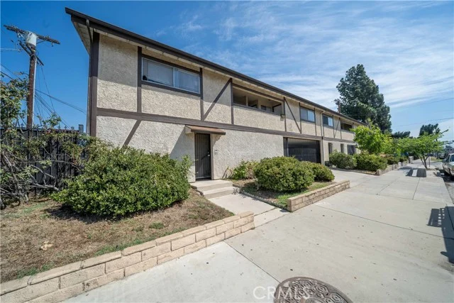 6003 Craner Avenue photo 5