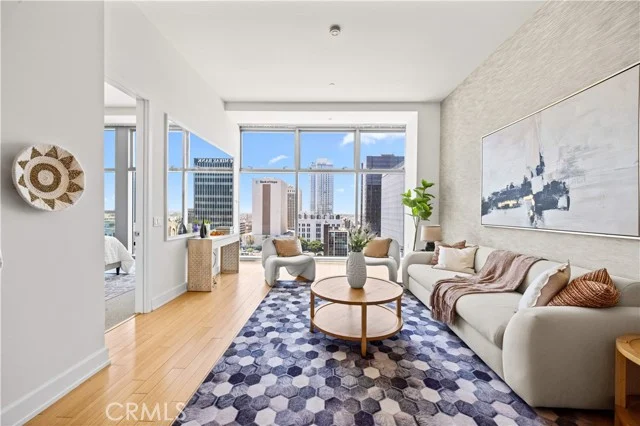 3223 W 6th Street #1006 photo 2