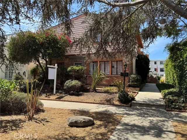 1118 15th St. photo 2