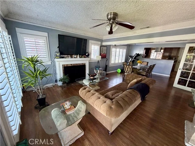 1016 W 51st Place photo 5
