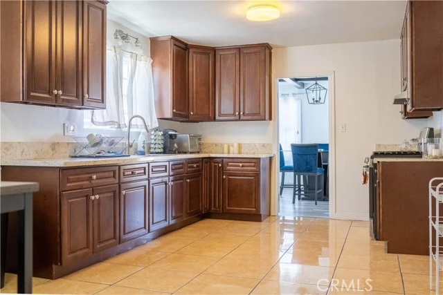 3208 W 74th Street photo 5
