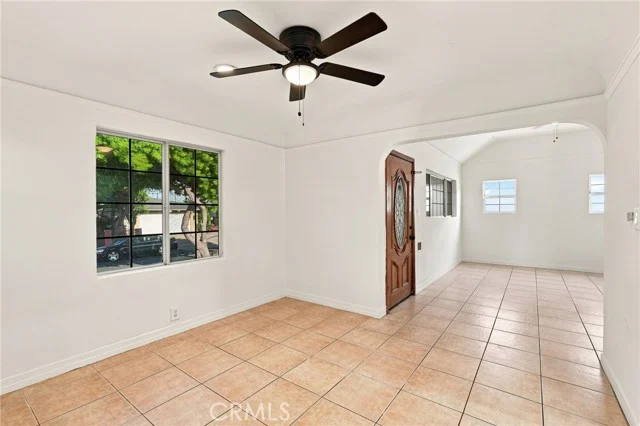 12239 Cedar Avenue photo 4