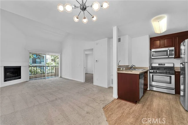 5535 Canoga #332 photo 4