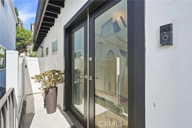 1729 Axenty Way photo 2