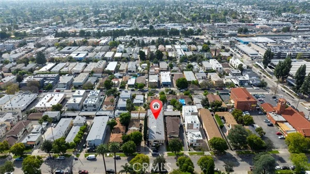 14218 Sylvan Street photo 5