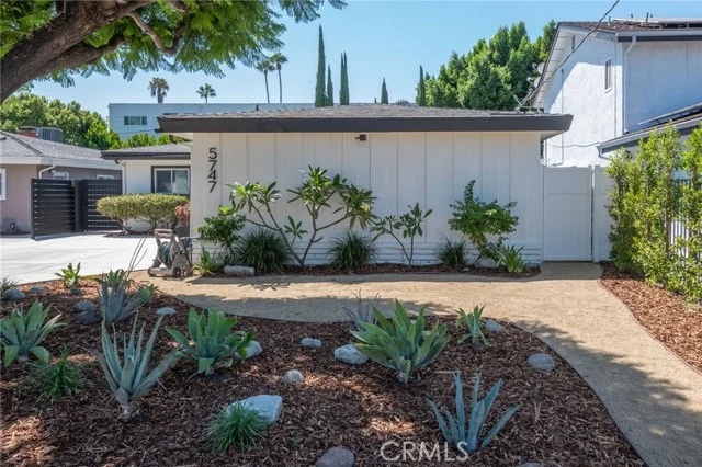 5747 Agnes Avenue photo 3