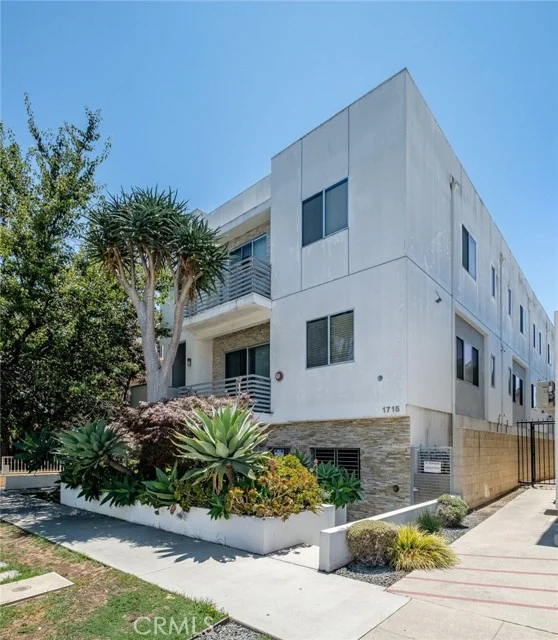 1715 Armacost Avenue #2 photo 2