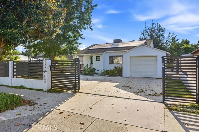 7455 Blewett Avenue photo 2
