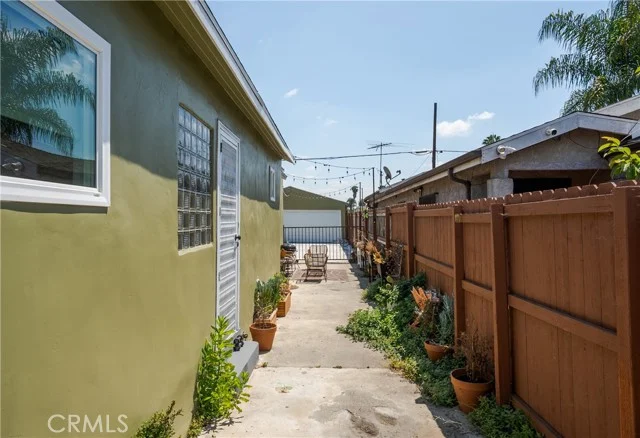 3432 Arlington photo 4