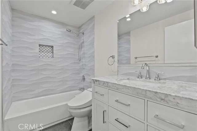 1742 S Bentley photo 5