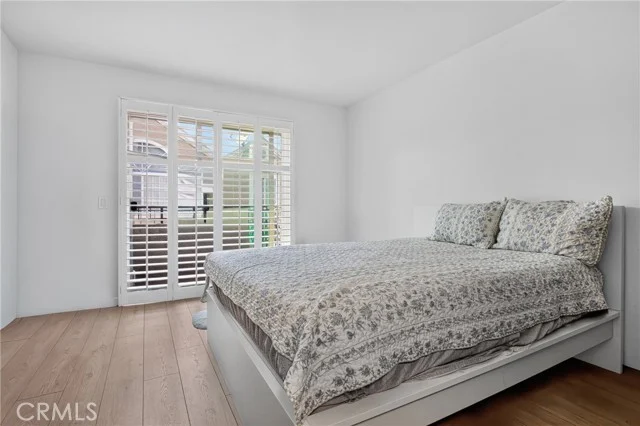 645 Pacific Ave #403 photo 2