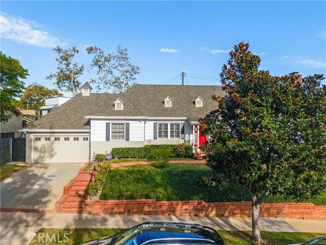 10518 Wellworth photo 1