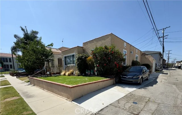 2063 W 220th Street photo 2