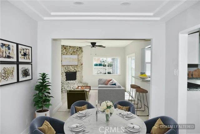 9106 S Gramercy Place photo 3