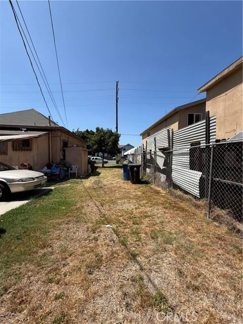 5526 Compton Avenue photo 3