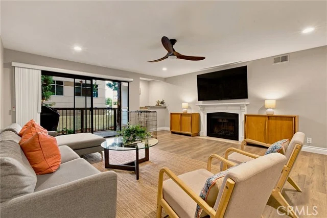 18324 Clark #110 photo 5