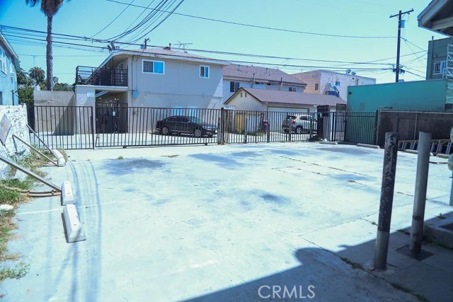 1454 Magnolia photo 2