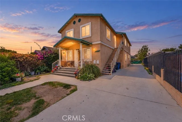 329 E 82nd, Los Angeles