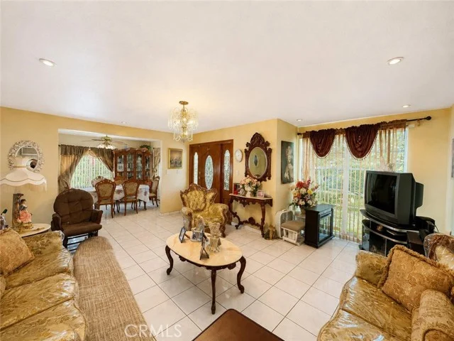 3942 Gleason Street photo 4