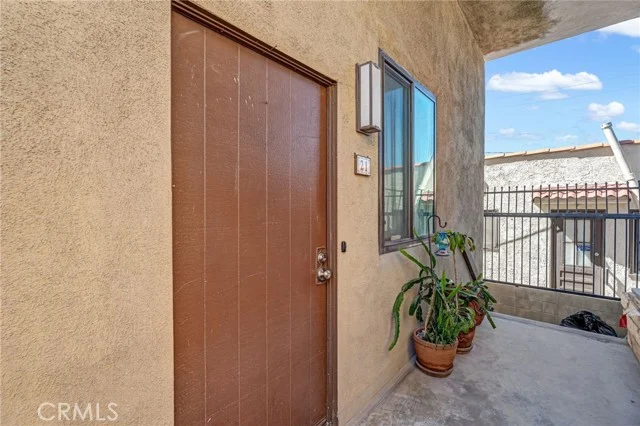 940 E 3rd #21 photo 4