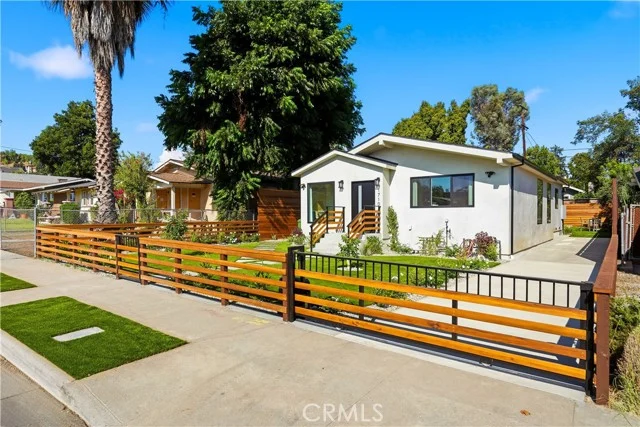 1710 Phillips Way photo 3