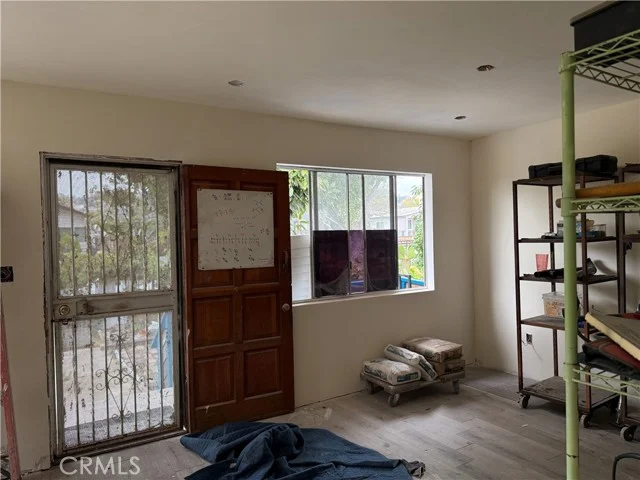 5210 Lincoln photo 4